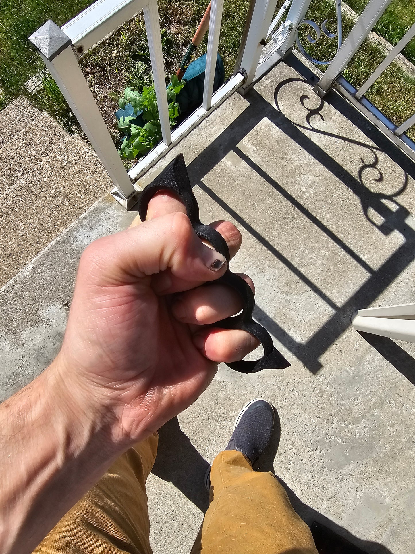 Four finger ring