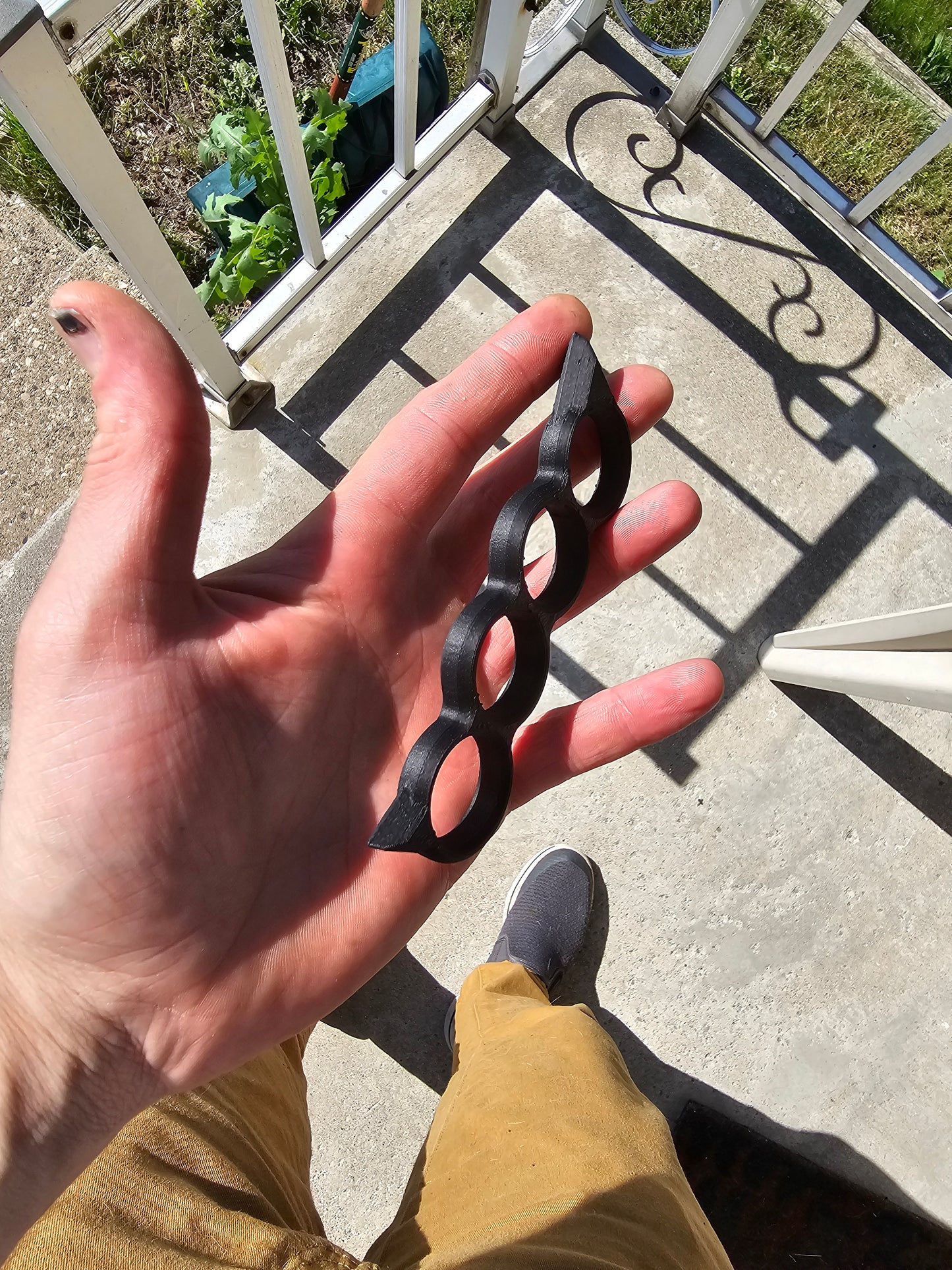 Four finger ring