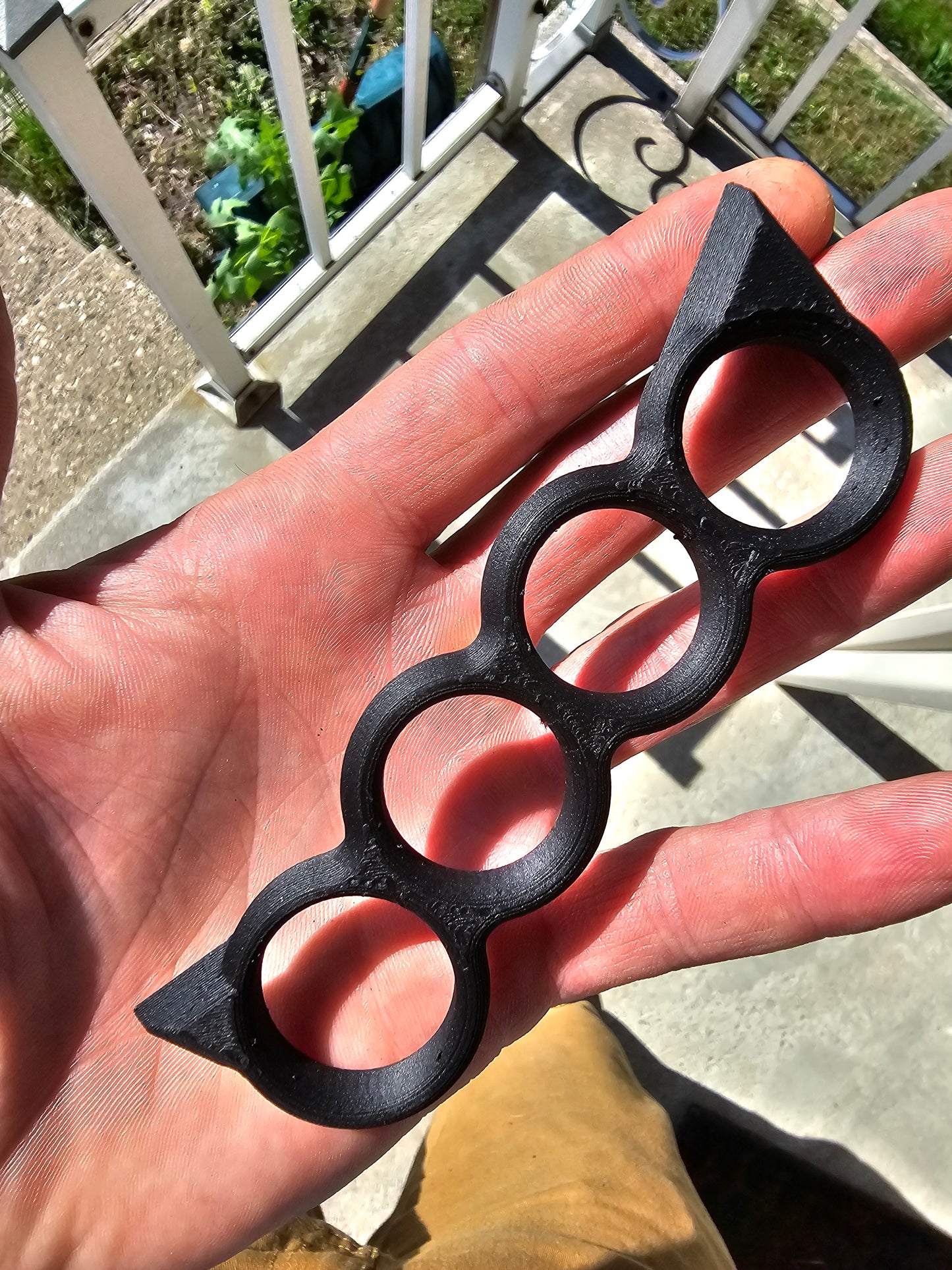 Four finger ring