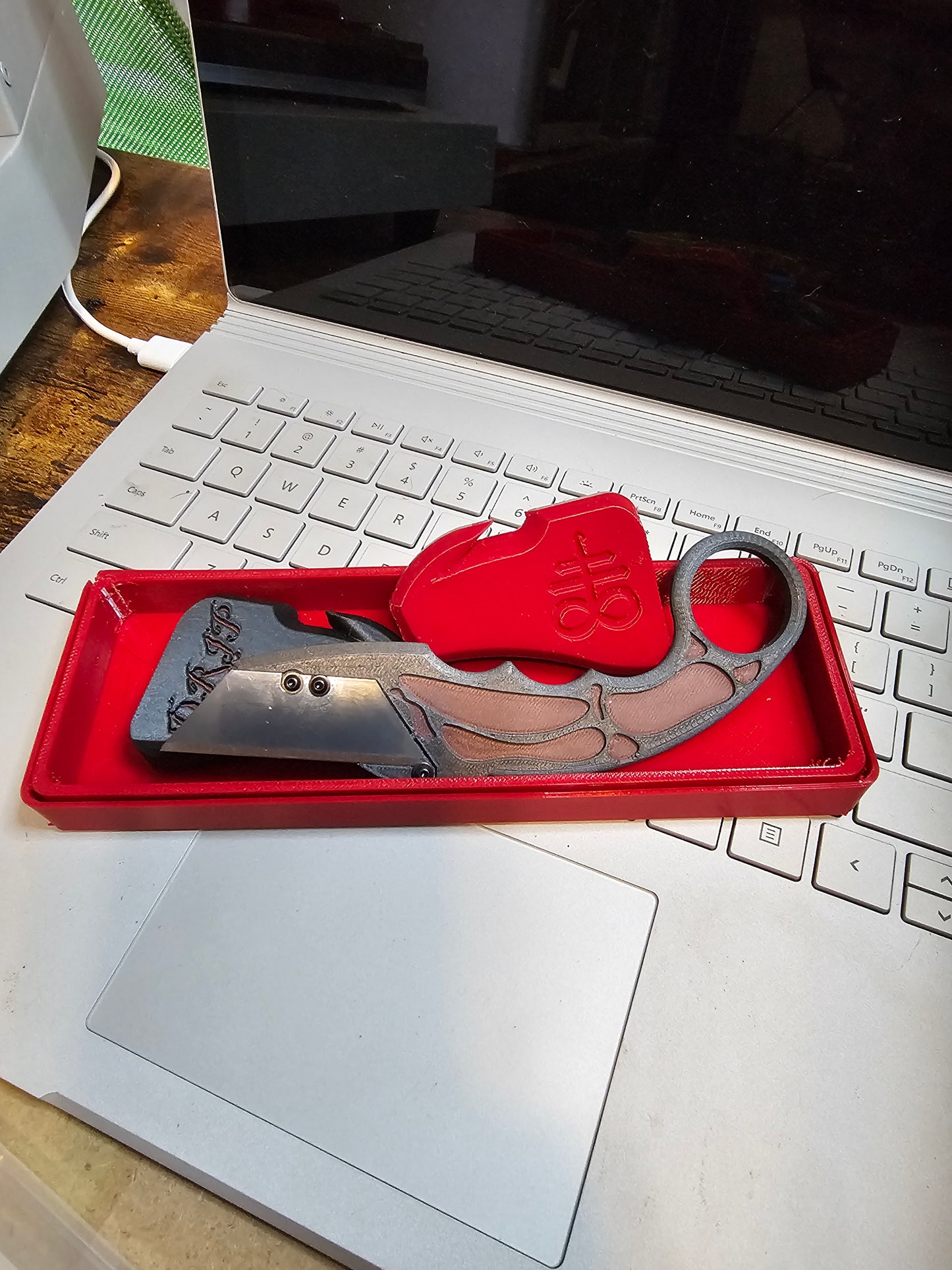 Carbon fiber pla handle