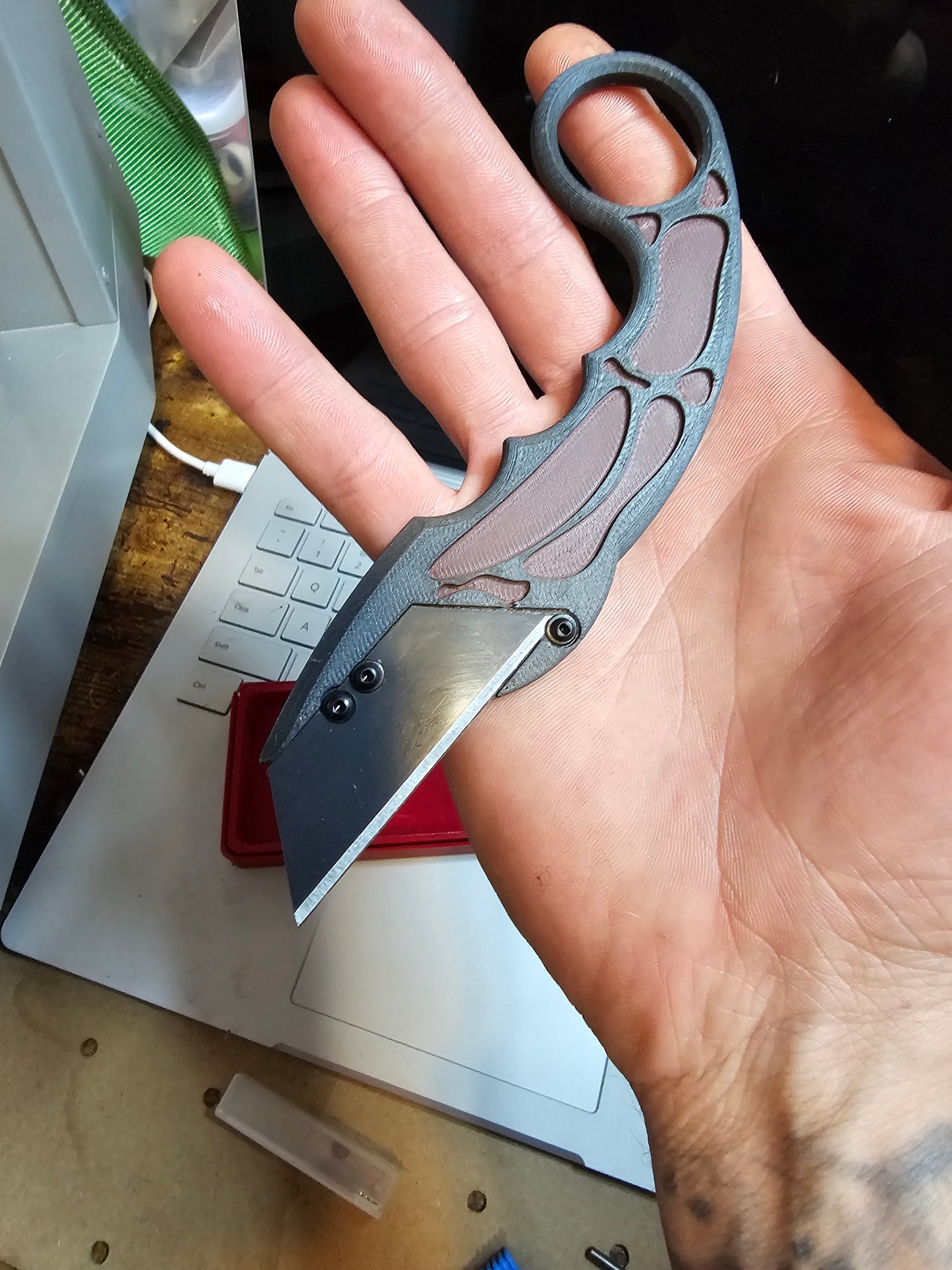 Carbon fiber pla handle