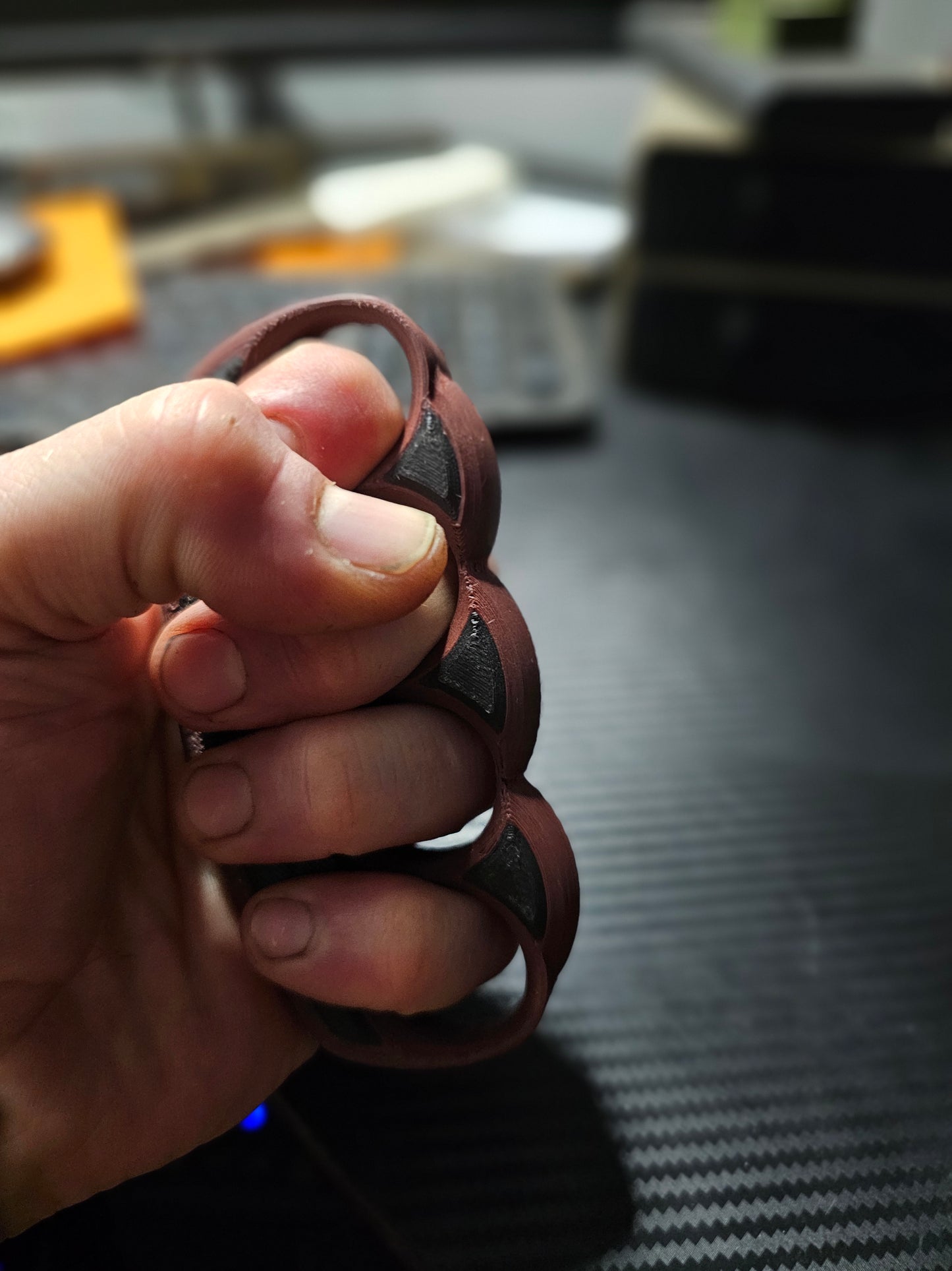 3d printed paper weight made with carbon fiber pla