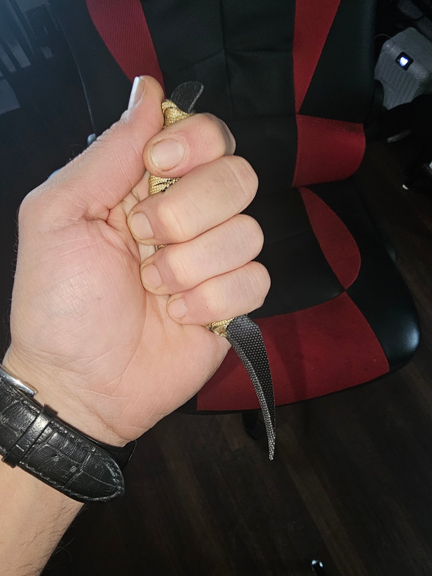 G10 toothpick