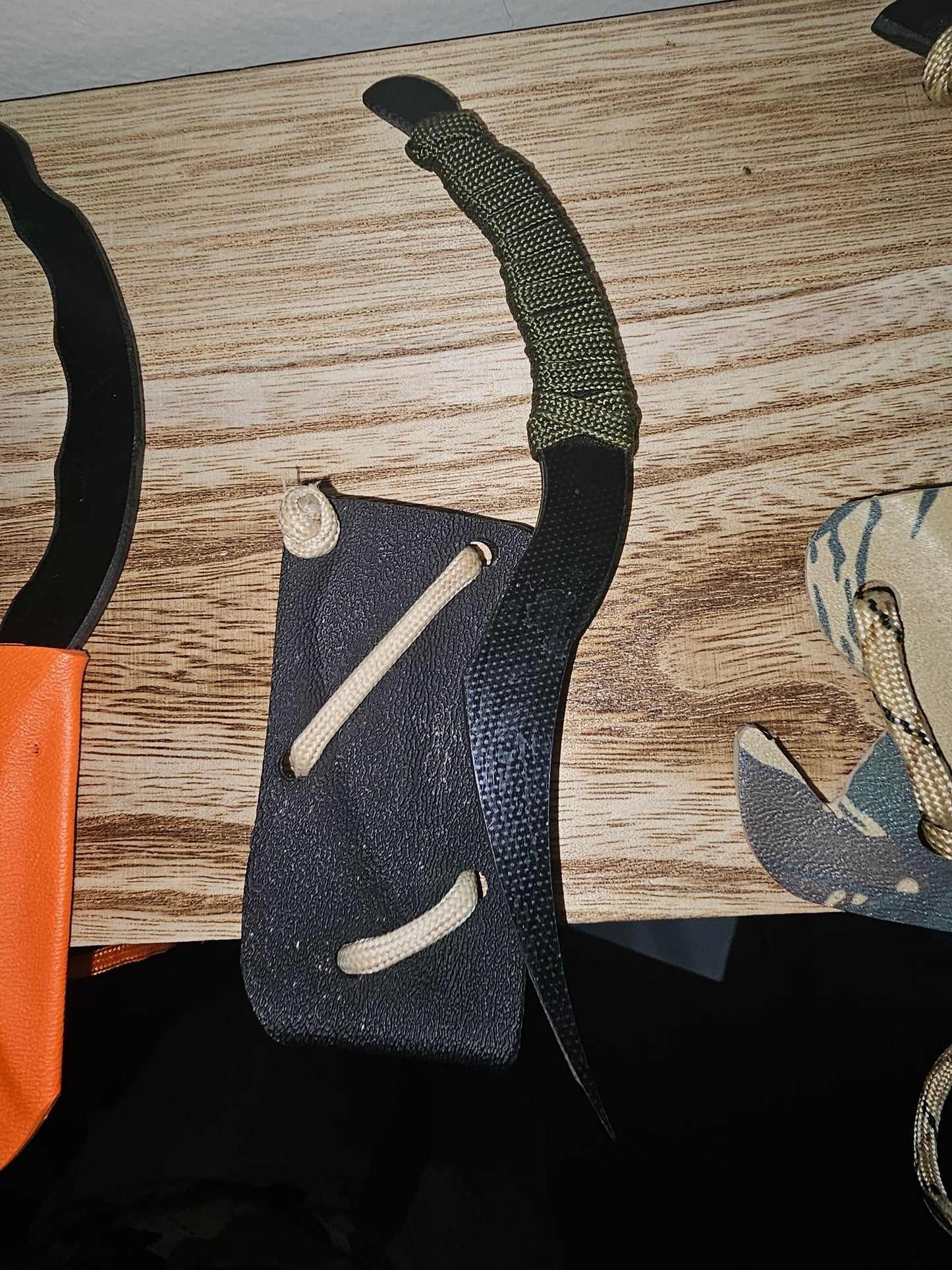 G10 toothpick with sheath